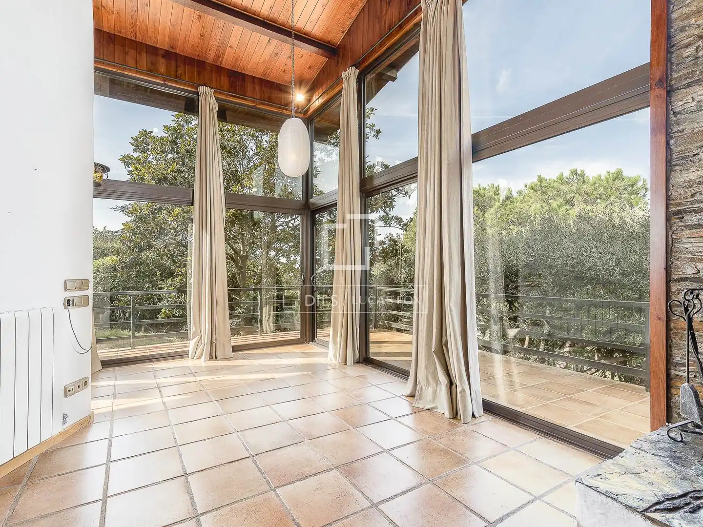 Vista exterior de Casa o chalet en venta en Barcelona con Aire acondicionado, Calefacción y Jardín privado