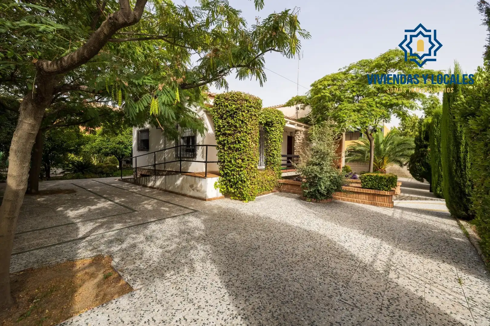 Vista exterior de Casa o chalet en venta en Armilla con Aire acondicionado, Calefacción y Jardín privado