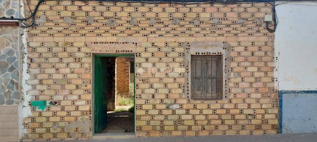 Terreno residencial en Venta en C. Nueva Avenida en La Lantejuela