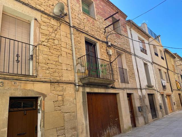 Casa-chalet en Venta en Carrer Major en Vinaixa