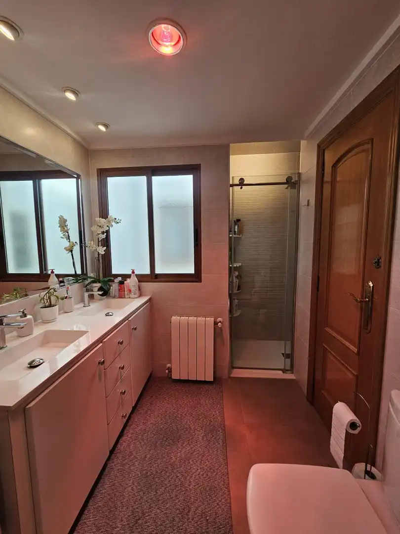 Bathroom of Houses for sale in Sueca  with Air Conditioner, Terrace and Storage room