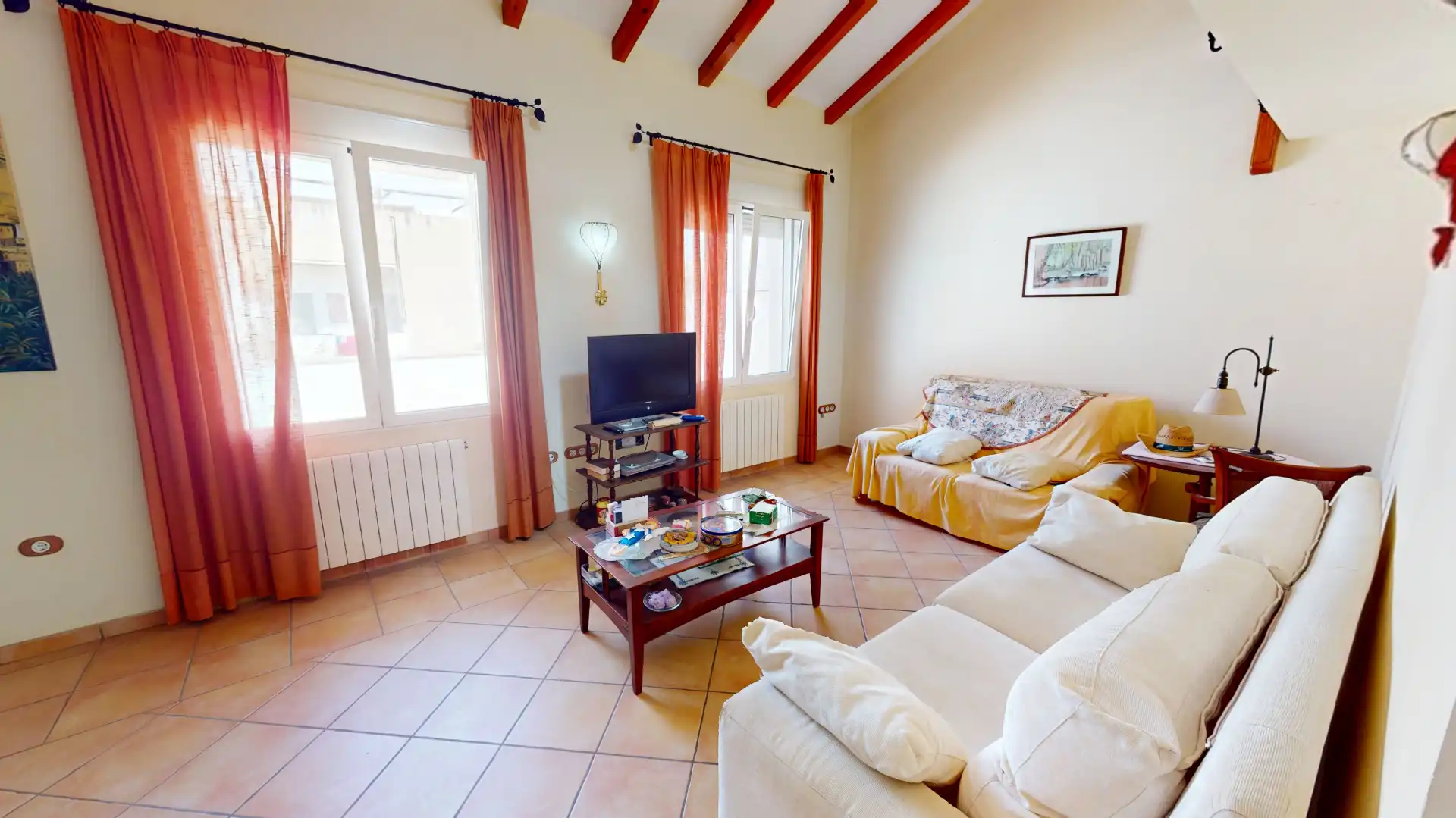 Sala de estar de Casa o chalet en venta en El Campello con Aire acondicionado, Calefacción y Jardín privado