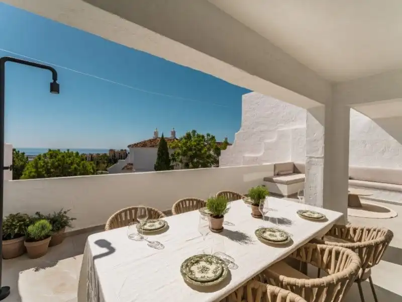 Apartamento con piscina en venta en Calle Hernán Cortés 9, imagen 5