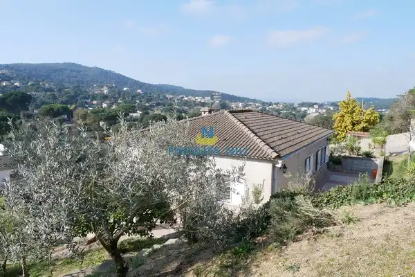 Exterior view of Houses for sale in Maçanet de la Selva  with Private garden