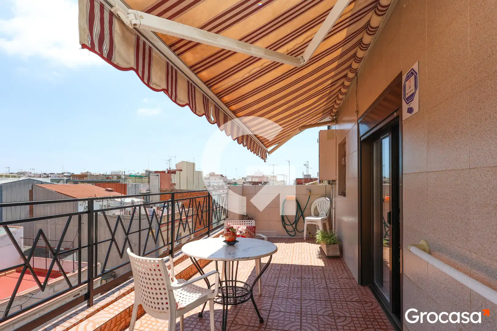 Ático en venta en CL LLANÇA DE, La Torrassa