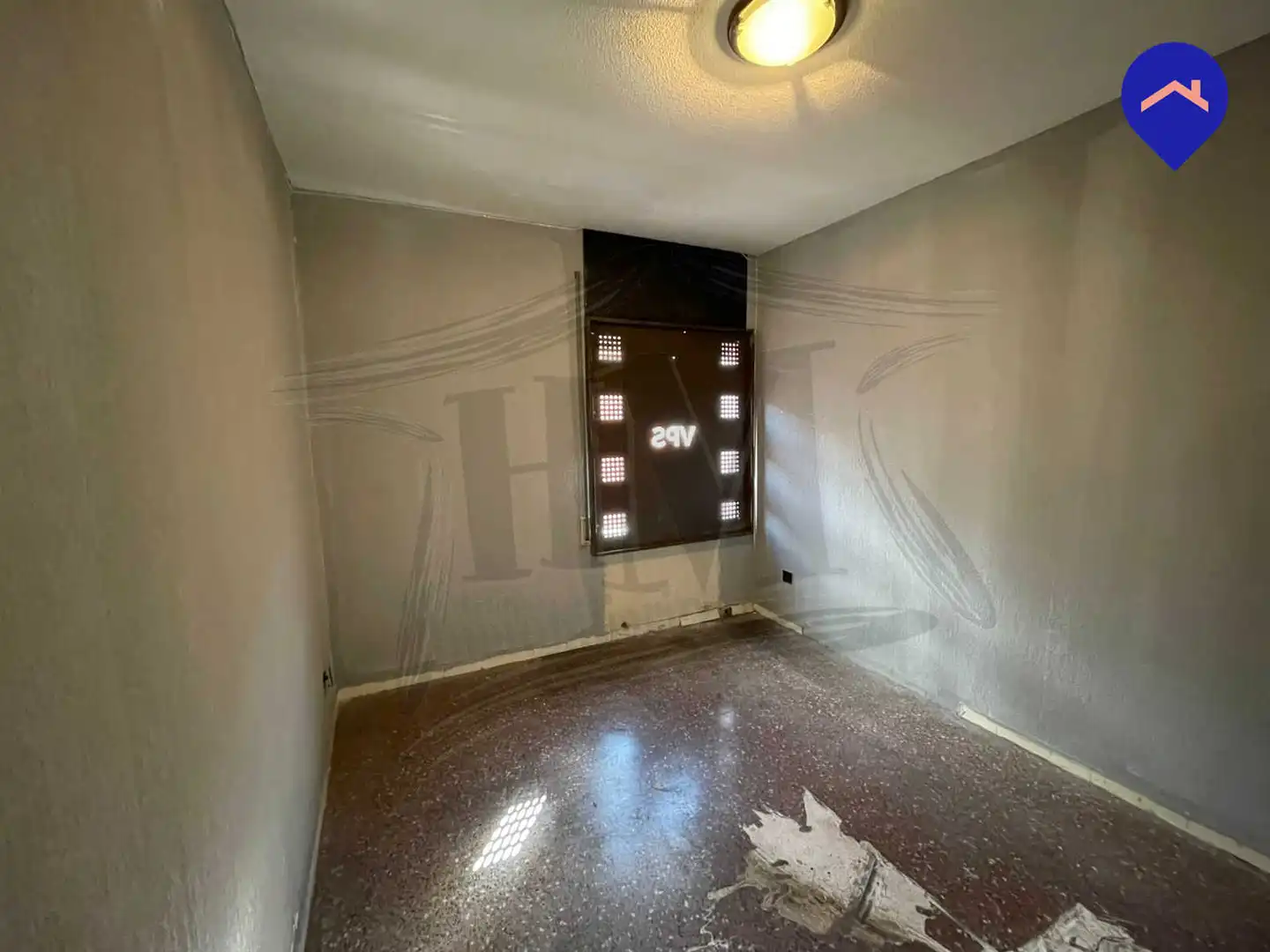 Piso en venta en Madrid con Calefacción, Terraza y Alarma