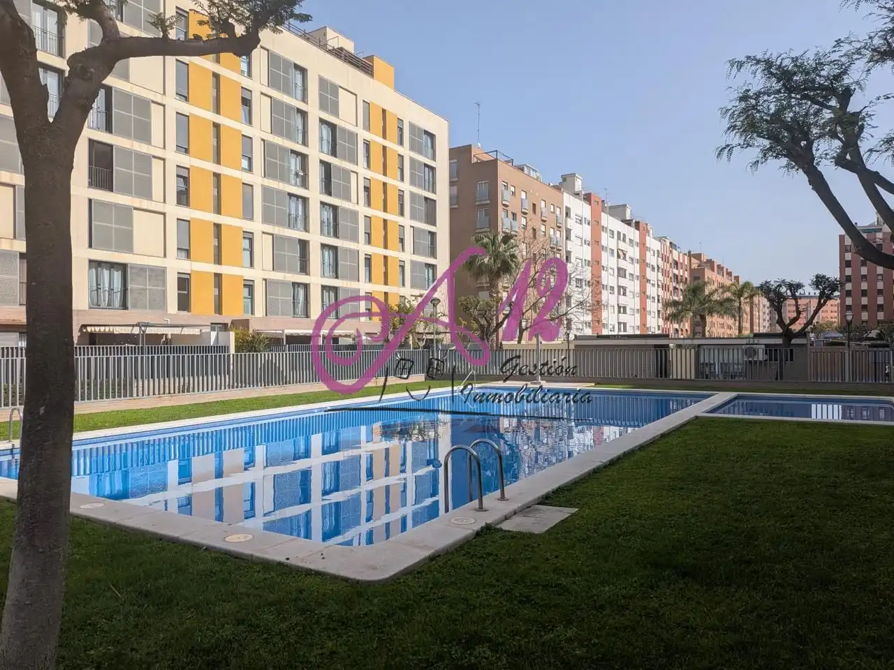 Schwimmbecken von Wohnung zur Miete in  Valencia Capital mit Klimaanlage, Möbliert und Gemeinschaftspool