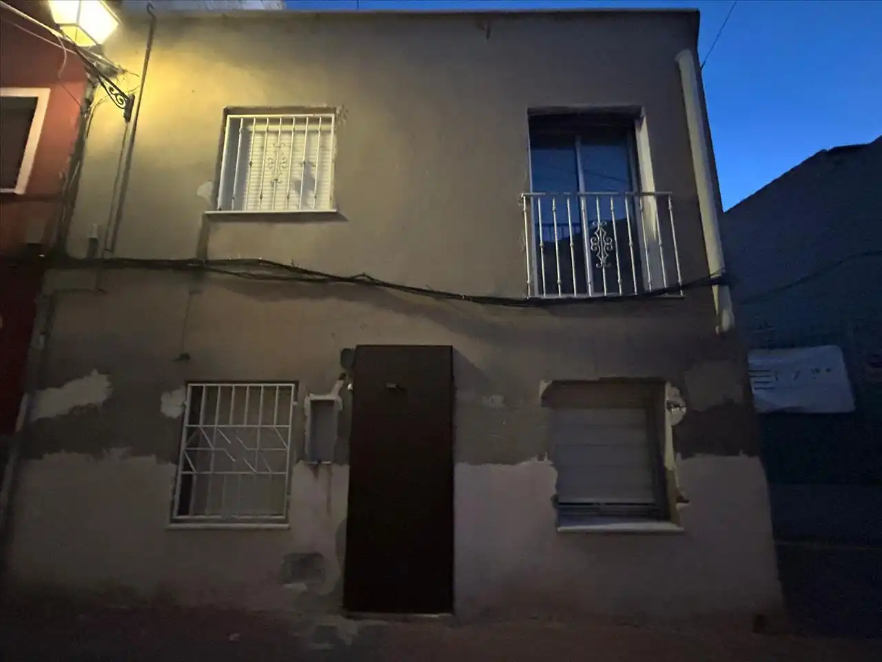 Außenansicht von Einfamilien-Reihenhaus zum Verkauf in Bullas