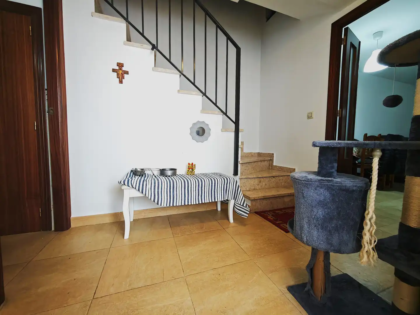 Casa adosada en venda en Lebrija amb Aire condicionat, Moblat i Forn