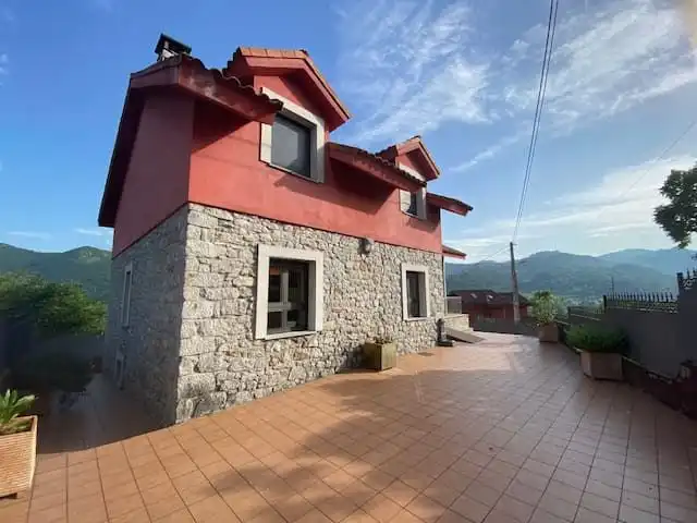 Exterior view of Houses for sale in Oviedo   with Heating and Private garden