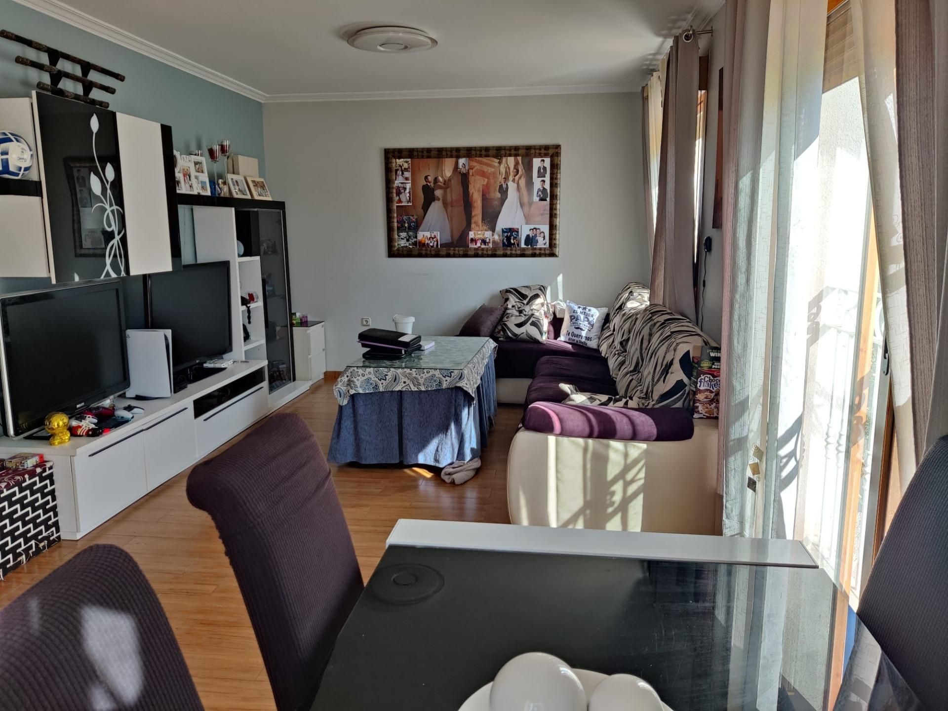 Living room of Country house for sale in  Madrid Capital  with Air Conditioner, Terrace and Storage room