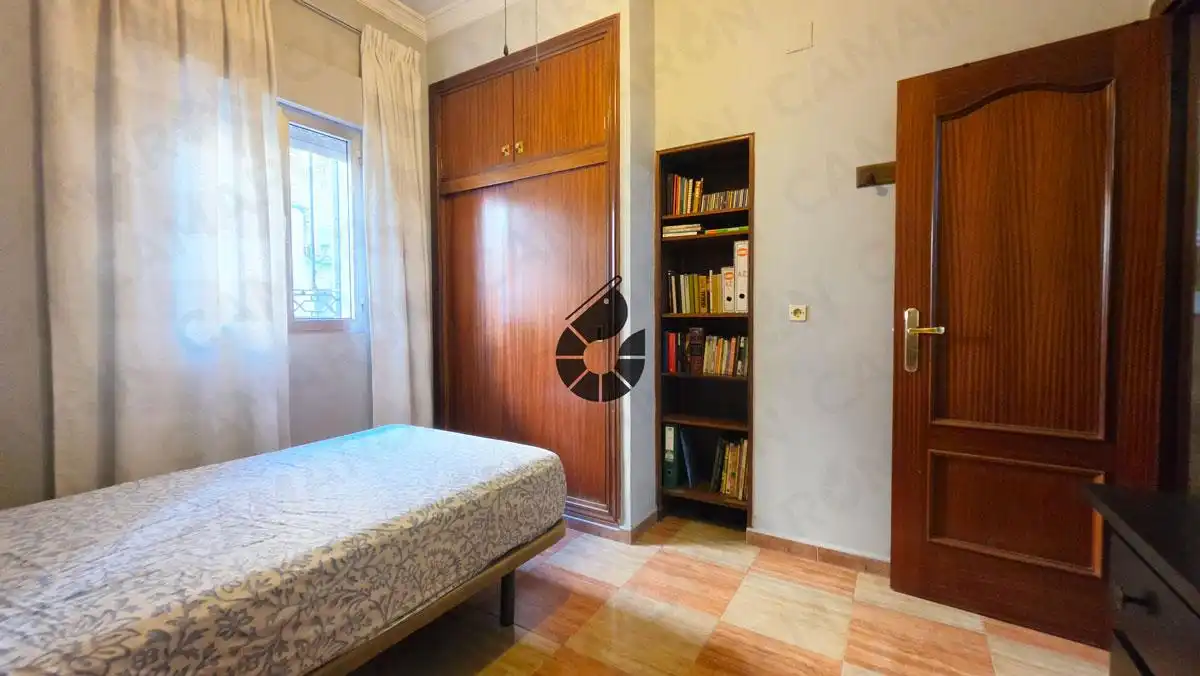 Dormitori de Casa adosada en venda en Coria del Río amb Terrassa i Traster