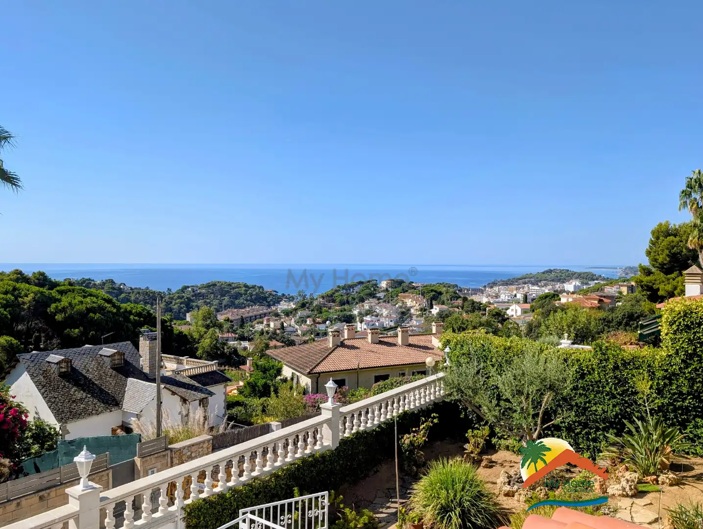 Vista exterior de Casa o chalet en venta en Lloret de Mar con Aire acondicionado, Calefacción y Jardín privado