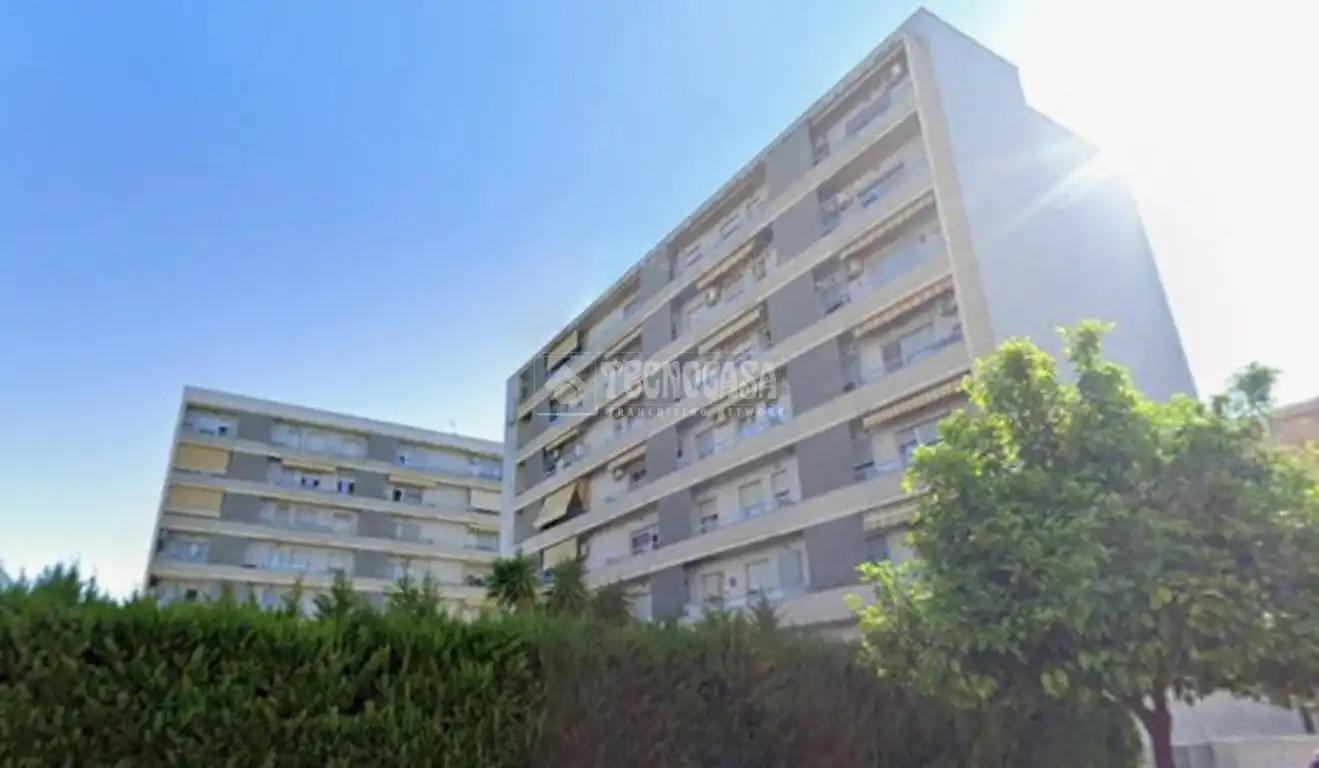 Exterior view of Flat for sale in Sevilla  with Air Conditioner, Heating and Terrace
