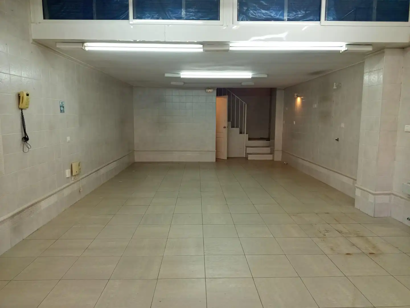 Local comercial de lloguer a Genil, imagen 8