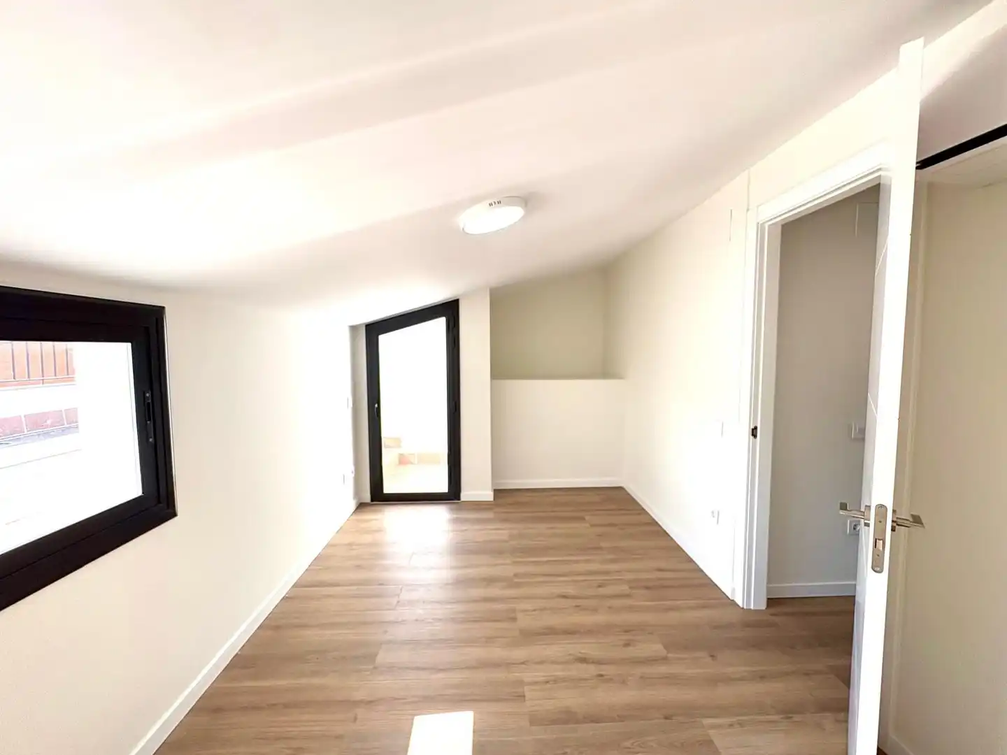 Ático en venta en Santa Perpètua de Mogoda con Aire acondicionado, Calefacción y Parquet