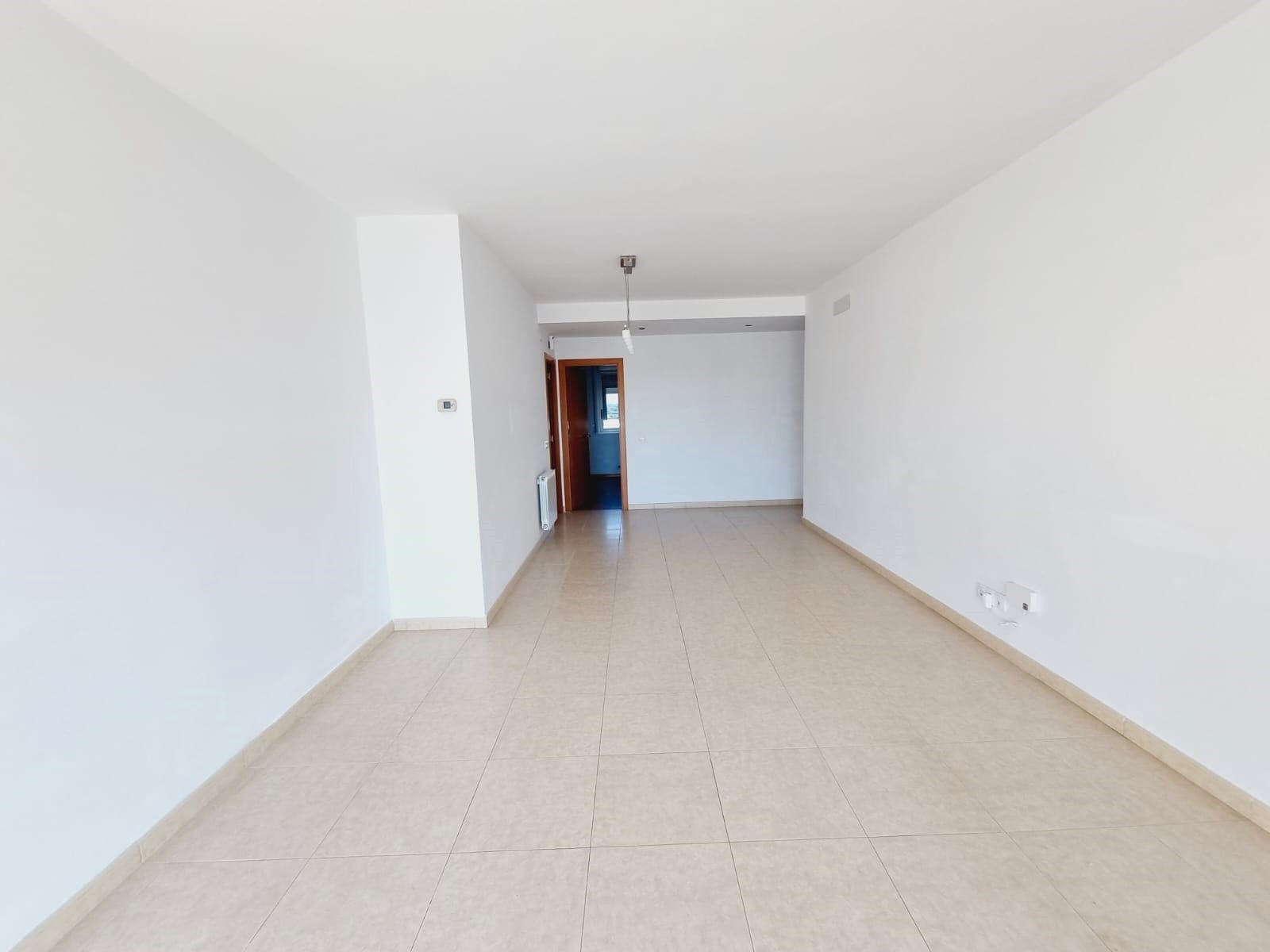 Flat for sale in Carrer del Pla de Salt, Barri dels Escriptors
