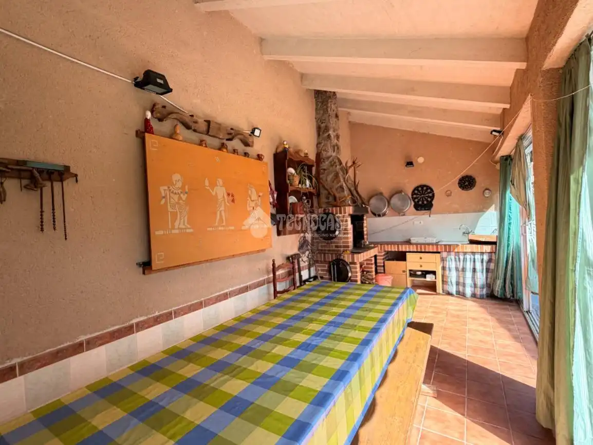 Casa adosada en venta en Segovia con Calefacción
