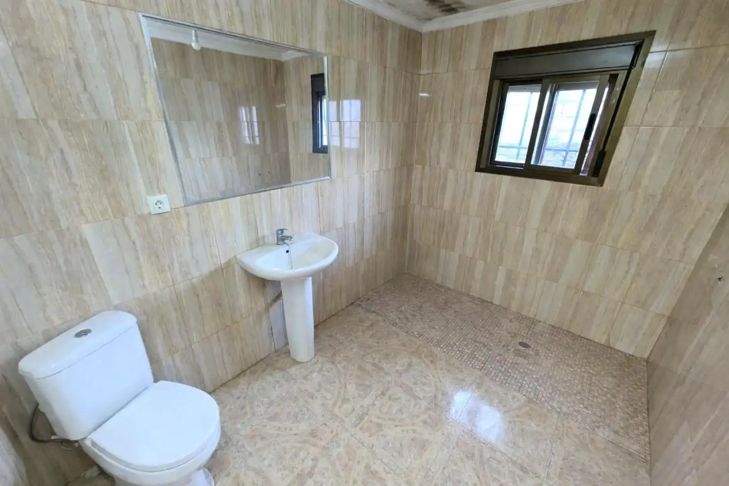 Bany de Casa o xalet en venda en Guareña amb Terrassa