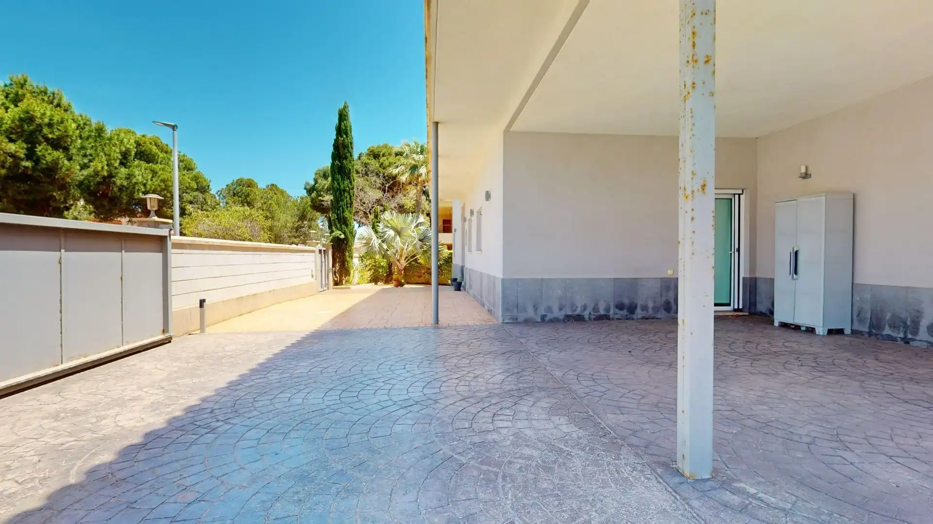 Vista exterior de Casa o xalet en venda en Águilas amb Aire condicionat, Jardí privat i Terrassa