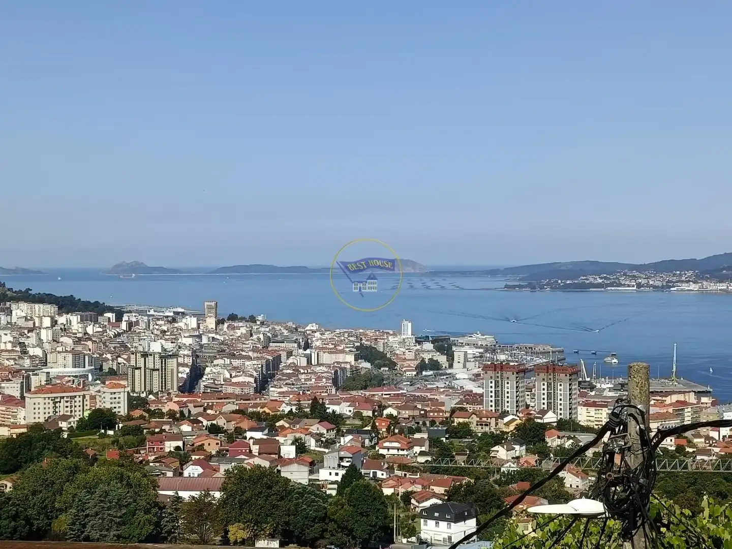 Vista exterior de Casa o chalet en venta en Vigo  con Terraza y Balcón