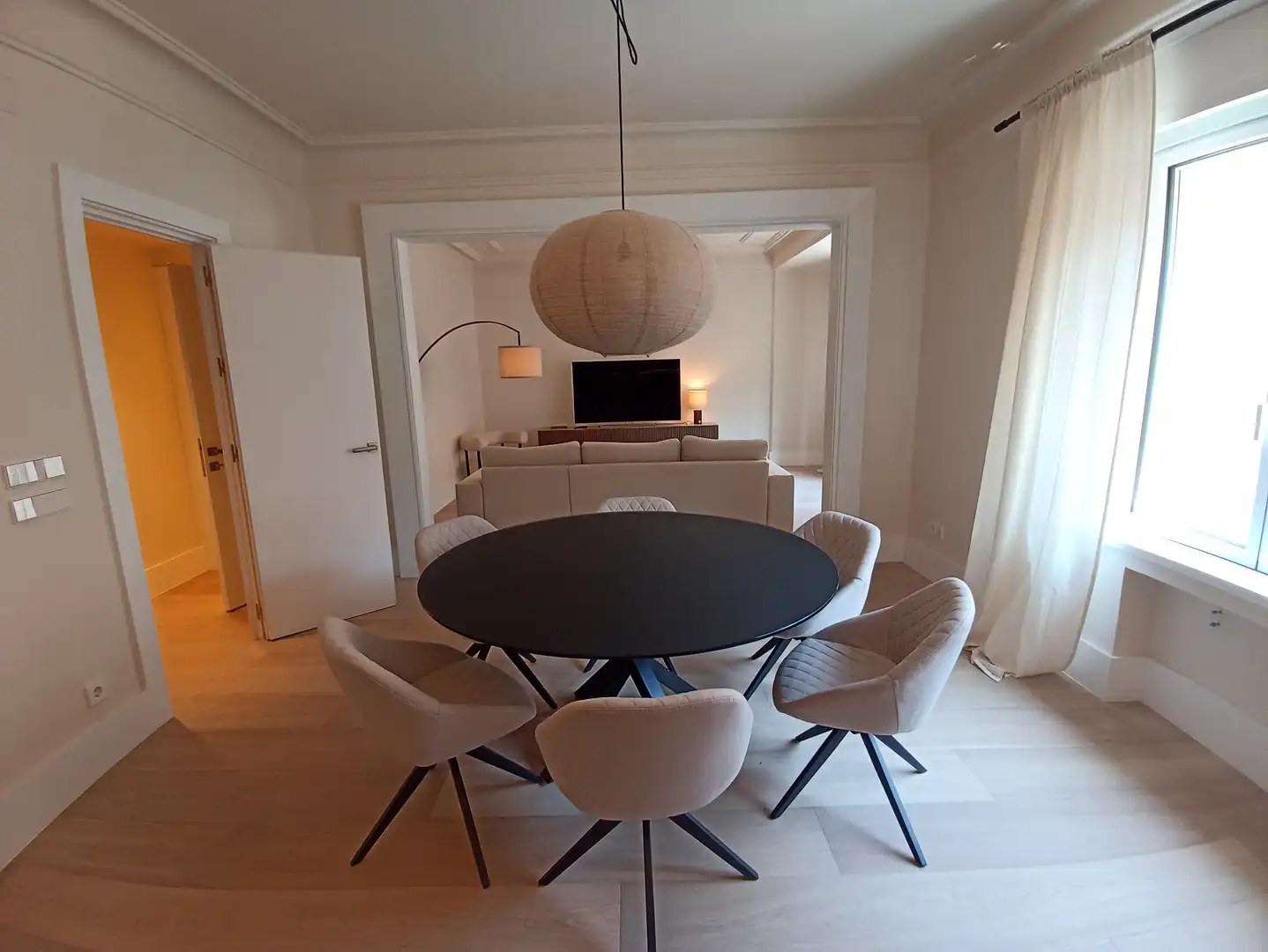 Flat for rent in Calle Asturias, Parque San Francisco - Uría