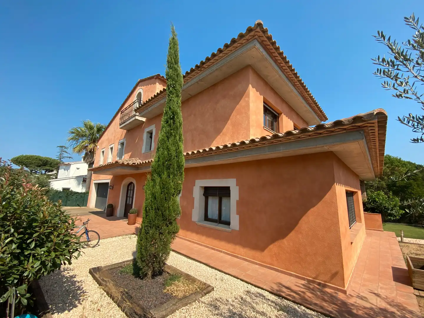 Vista exterior de Casa o chalet en venta en Mont-ras con Aire acondicionado, Calefacción y Jardín privado
