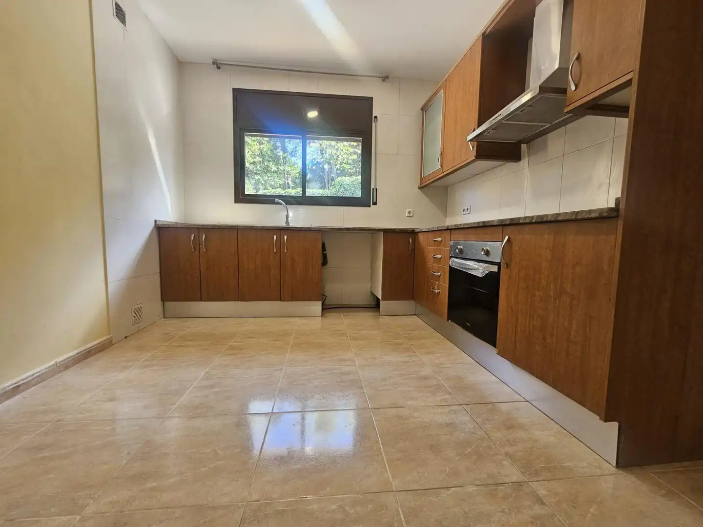 Cuina de Casa o xalet en venda en Fogars de la Selva amb Calefacció, Jardí privat i Terrassa