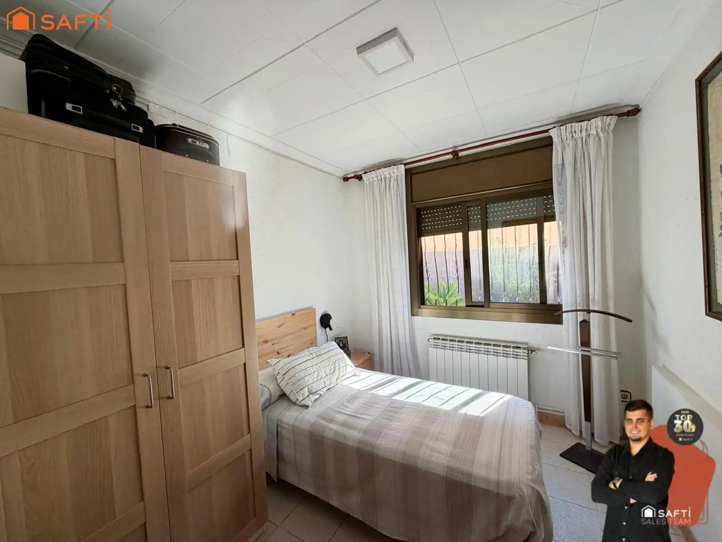 Habitación de Casa o chalet en venta en Pineda de Mar con Terraza y Balcón