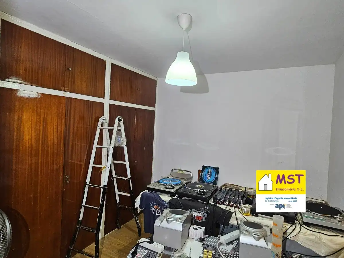 Piso en venta en Navàs con Calefacción, Parquet y Terraza