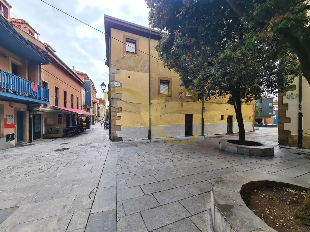 Vista exterior de Edificio en venta en Gijón 