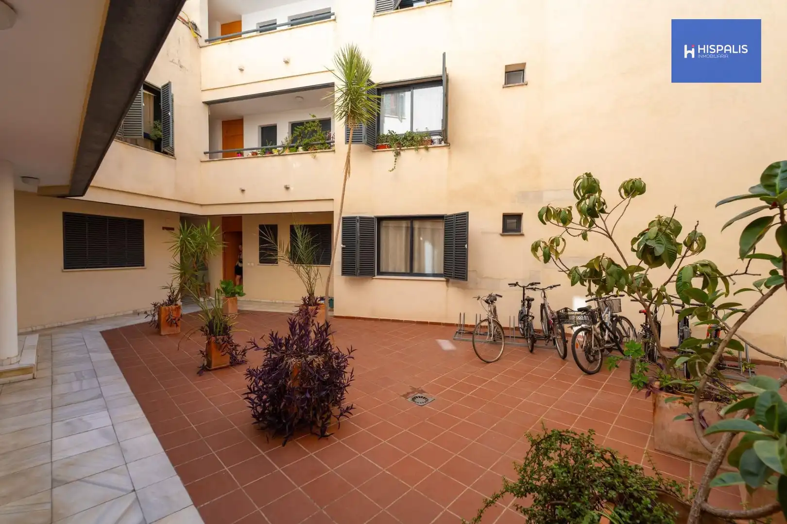 Vista exterior de Piso de alquiler en Sevilla con Calefacción y Amueblado