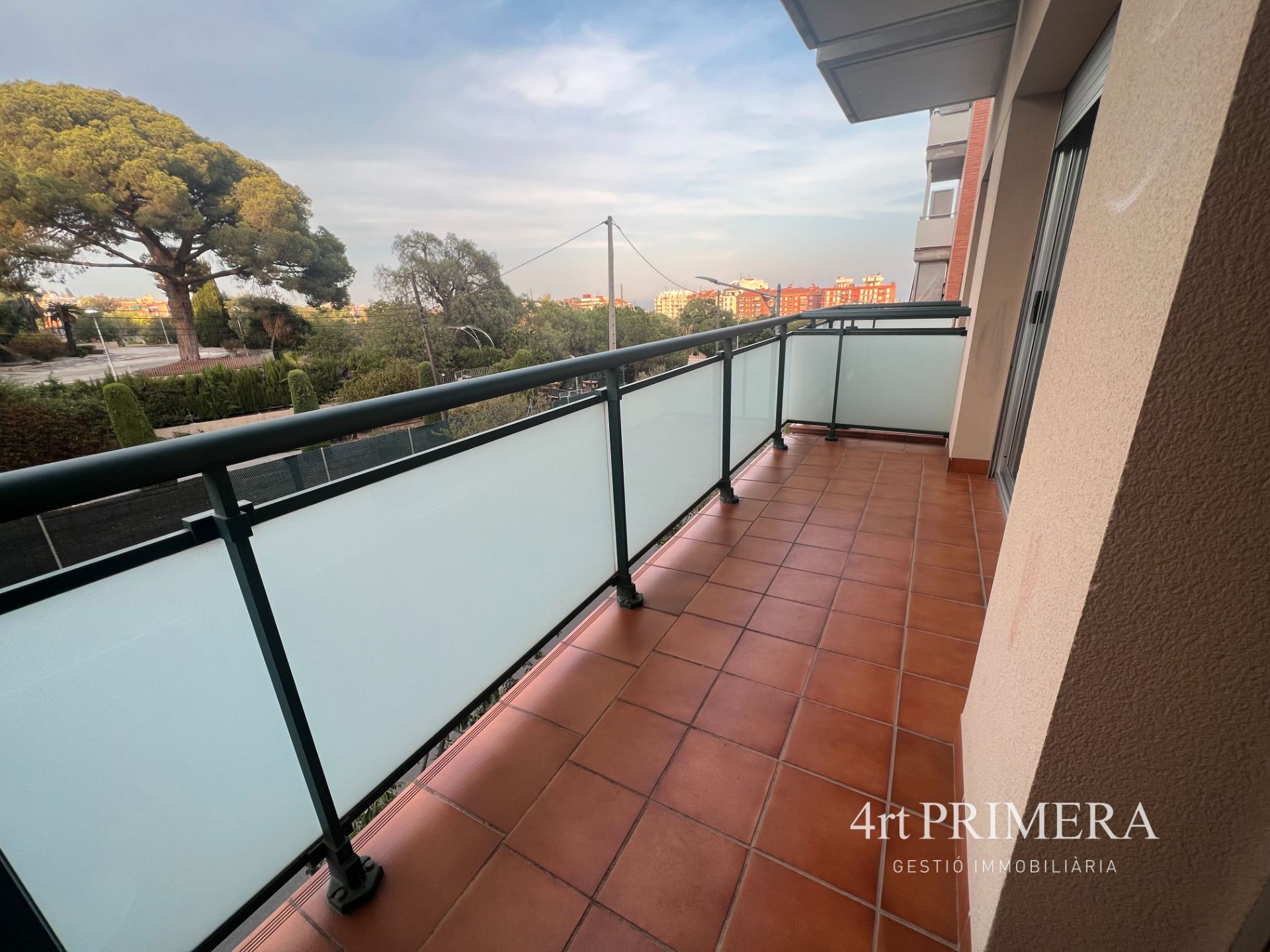 Flat to rent in Carrer de Salvador Cruxent, Via Europa - Parc Central