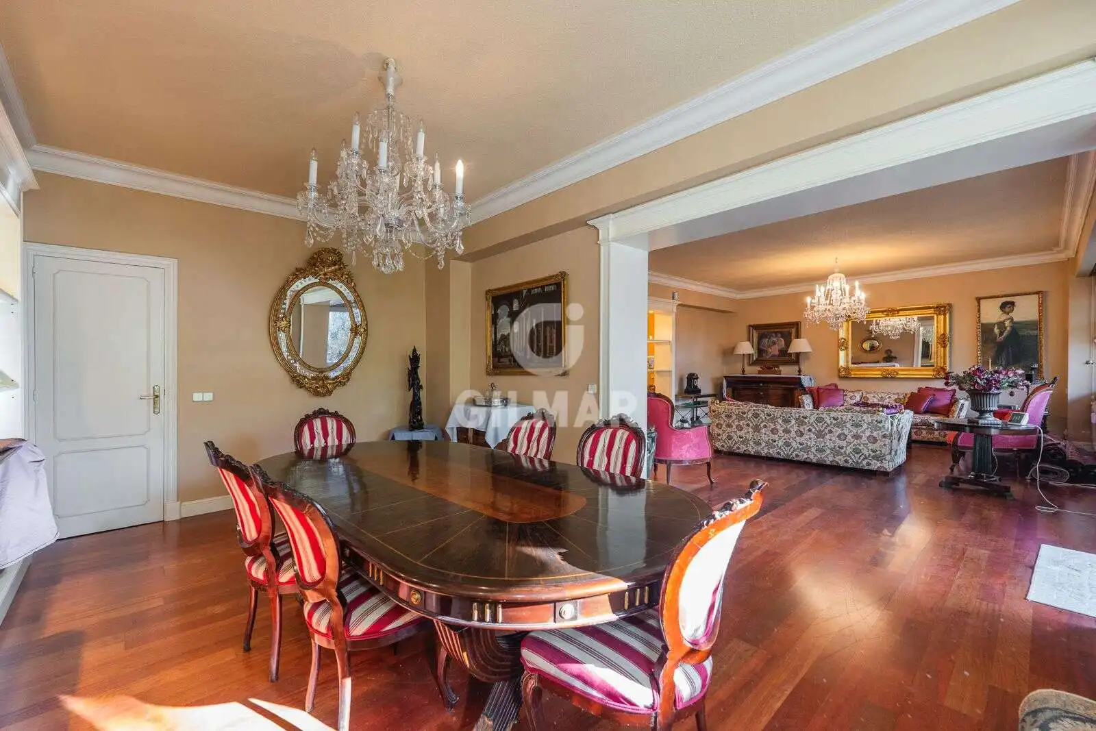 Comedor de Piso en venta en Madrid con Calefacción, Jardín privado y Trastero