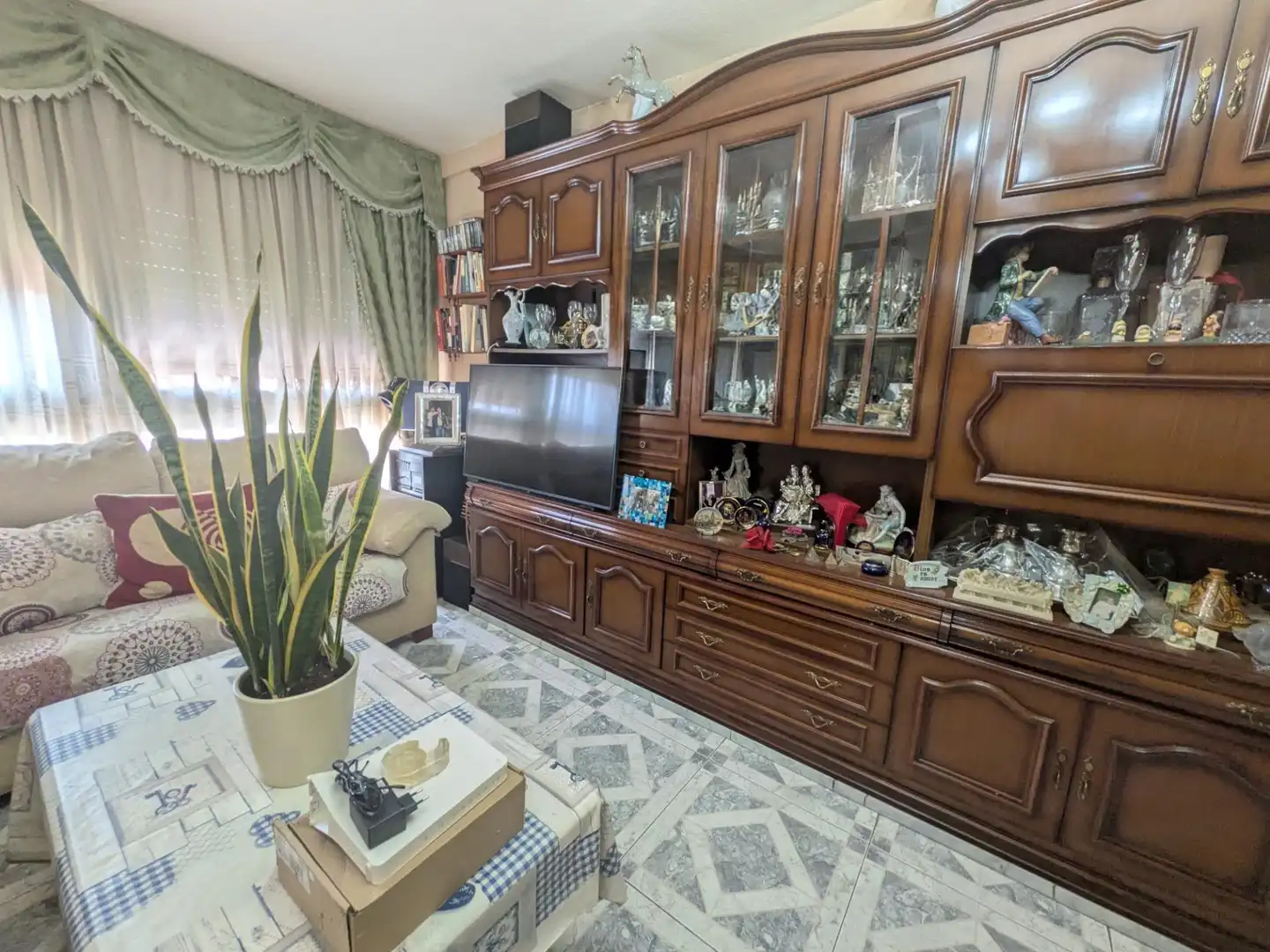 Sala de estar de Piso en venta en Alcalá de Henares con Calefacción