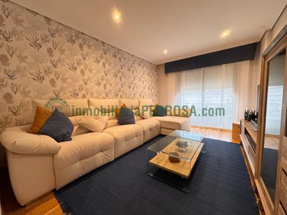 Living room of Flat for sale in Poio  with Heating, Terrace and Storage room