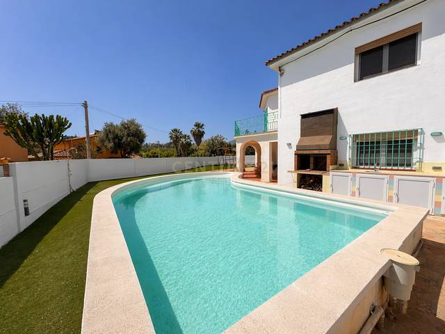 Casa-chalet en Venta en Churriana - El Pizarrillo - La Noria-Guadalsol