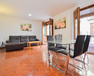 Living room of Flat for sale in  Granada Capital  with Heating, Terrace and Balcony