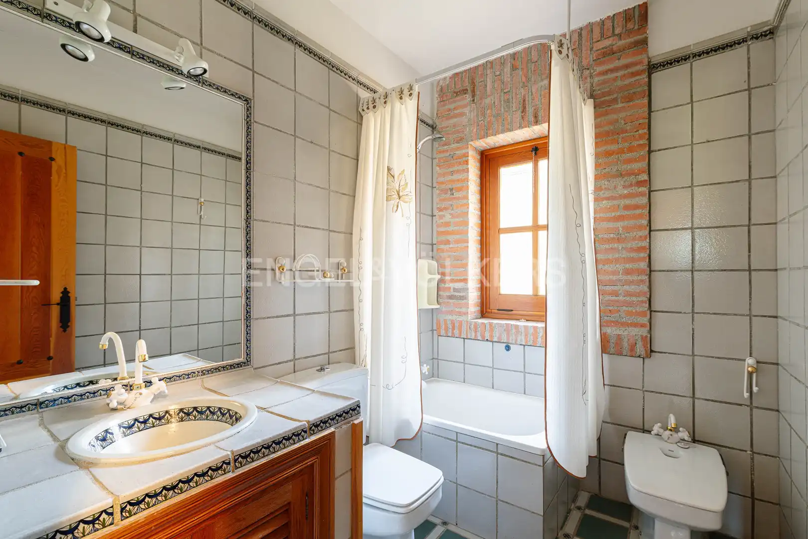 Bathroom of Country homes for sale in Valdemorillo  with Heating, Private garden and Terrace