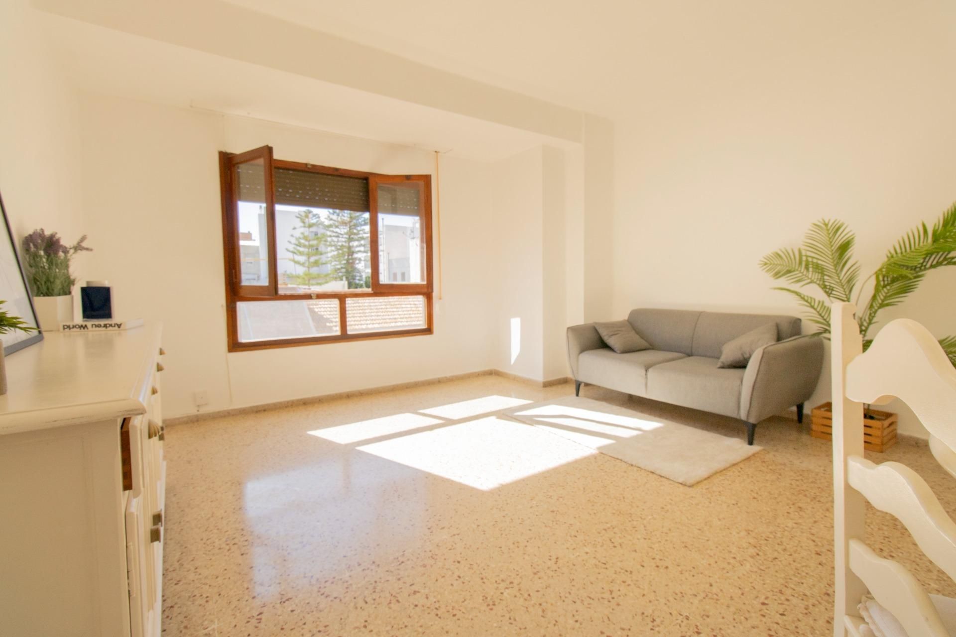 Living room of Flat for sale in Tavernes Blanques  with Balcony