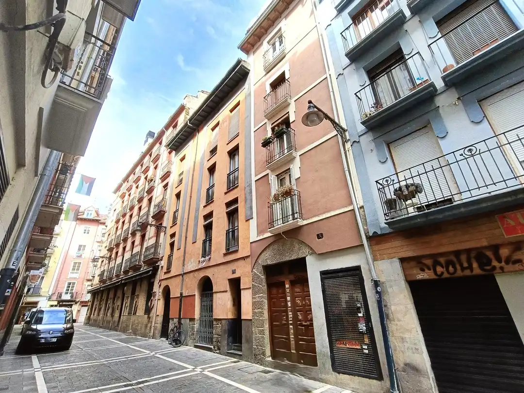 Vista exterior de Pis de lloguer en  Pamplona / Iruña amb Calefacció i Balcó