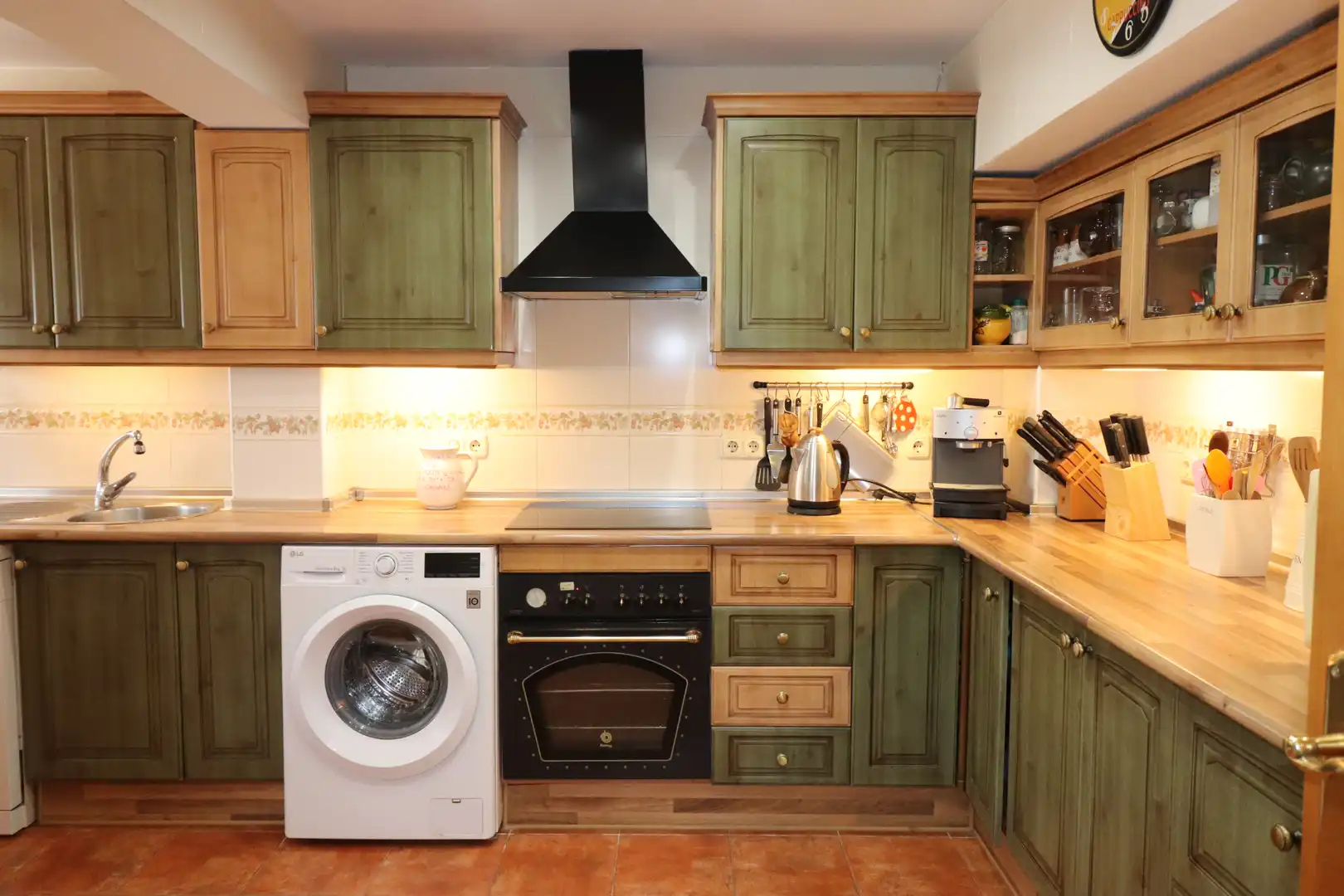 Cocina de Casa adosada en venta en Casares con Terraza, Amueblado y Alarma