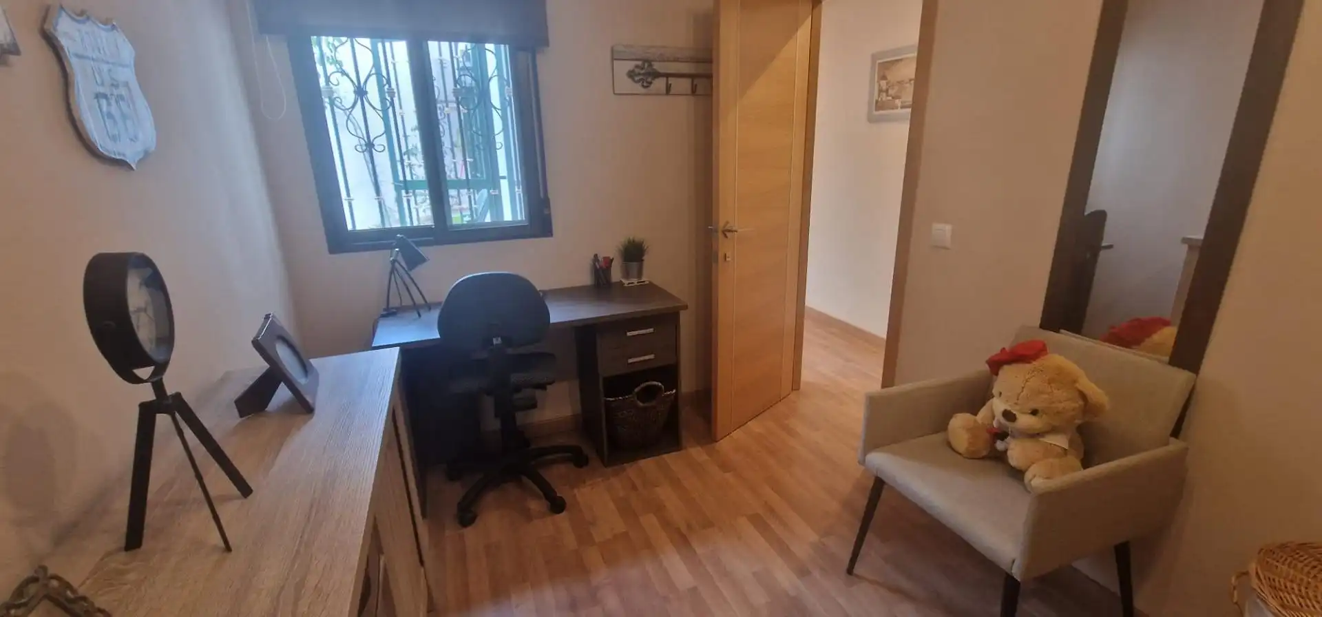Schlafzimmer von Erdgeschoss zum Verkauf in Xirivella mit Klimaanlage, Terrasse und Abstellraum