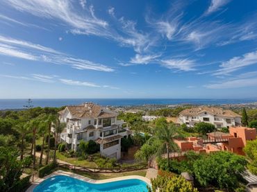 Attico con ascensore in vendita a Nueva Andalucía