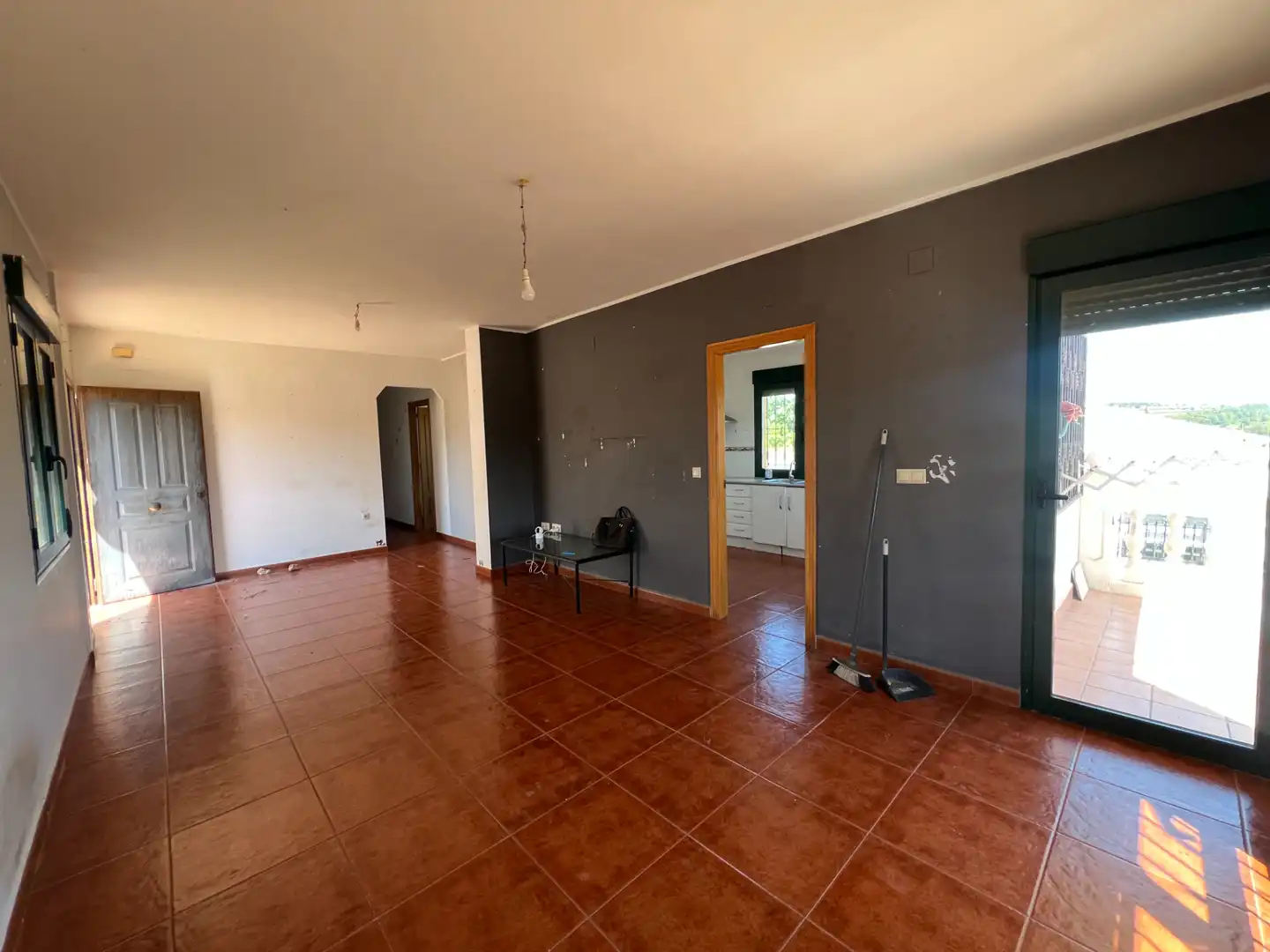 Sala d'estar de Casa o xalet en venda en Montroi / Montroy amb Jardí privat, Terrassa i Traster