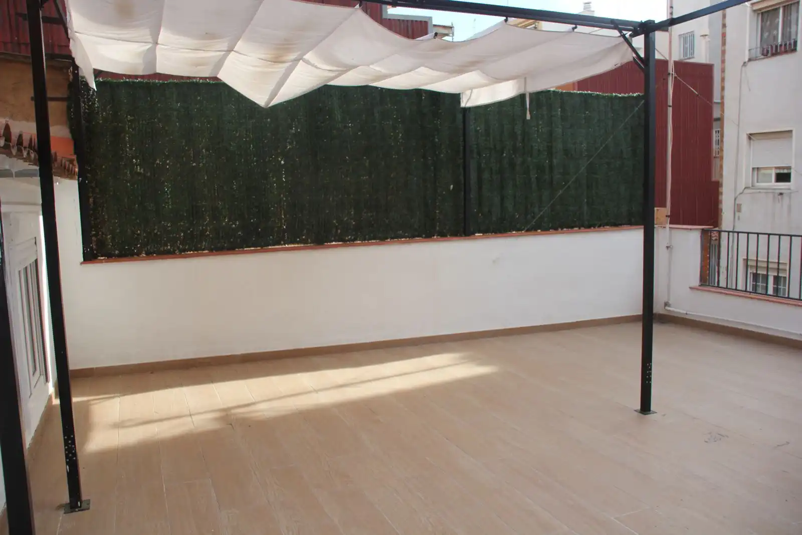 Terrace of Buildings for sale in Barcelona