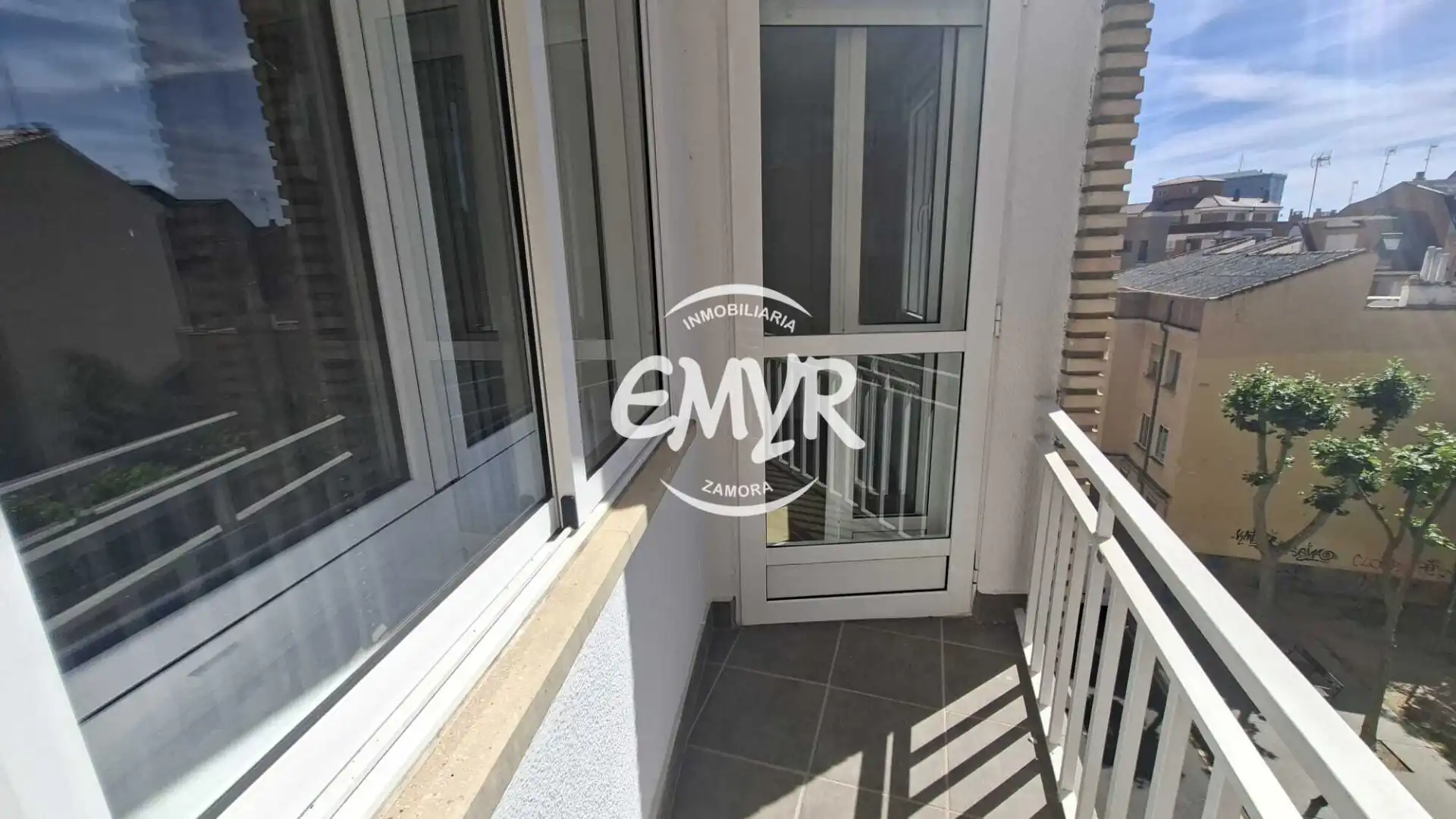 Terrasse von Wohnung zur Miete in Zamora Capital  mit Heizung, Ofen und Waschmaschine