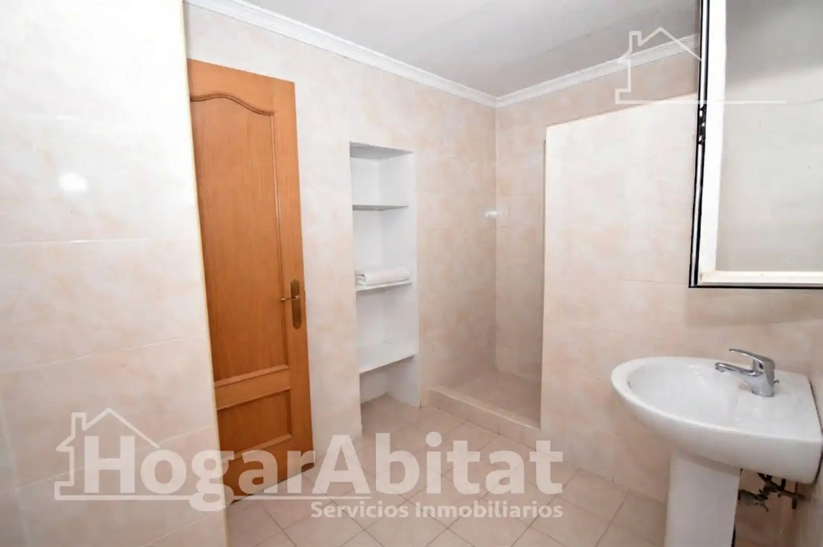 Bathroom of Houses for sale in Torrent  with Terrace