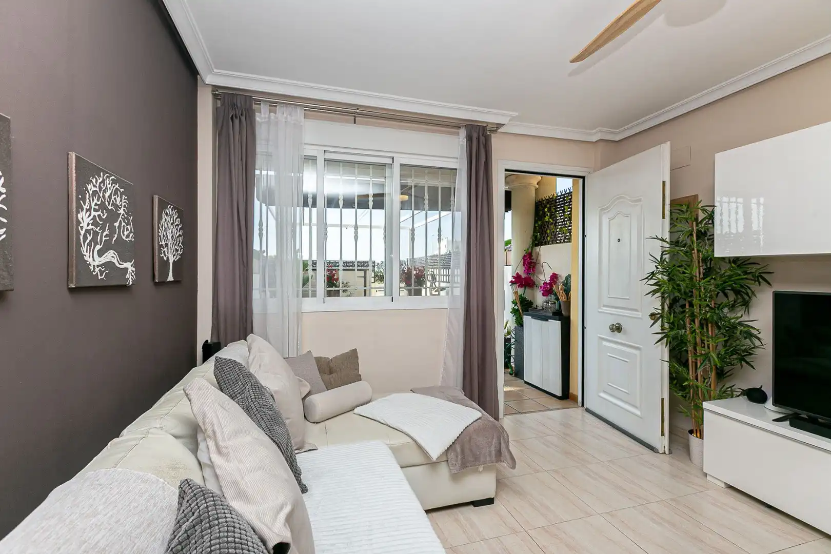 Casa con piscina en venta en Calle cabo de palos, imagen 10