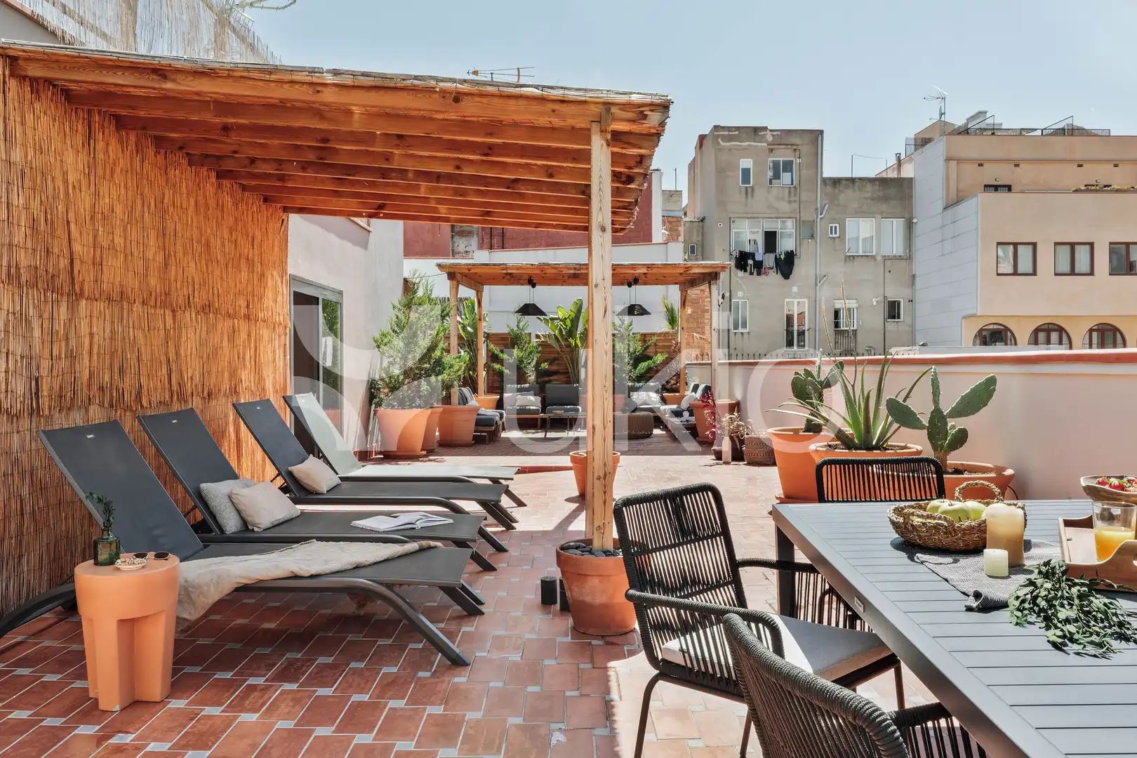 Terrasse von Wohnungen zur Miete in Barcelona mit Klimaanlage, Heizung und Terrasse